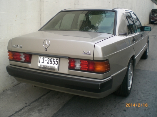 BENZ 190E เกียร์ธรรมดา มือเดียว ไม่เคยทำสี ใช้น้อย BENZ 190E เกียร์ธรรมดา มือเดียว ไม่เคยทำสี ใช้น้อย