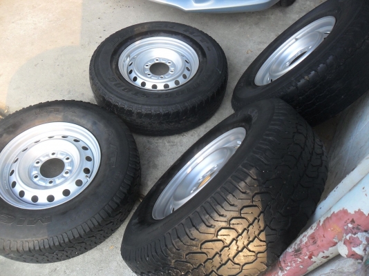ล้อกะทะ 15นิ้ว 6รู พร้อมยาง สวยๆ 4 ล้อ ราคา 4400 บาท ล้อกะทะ 15นิ้ว 6รู พร้อมยาง สวยๆ 4 ล้อ ราคา 4400 บาท
