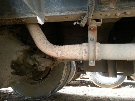 รถฮีโน่ 12 ล้อ ตู้เย็น  260 แรงม้า. ปี 48  ( รถประกอบ. )  สนใจติดต่อ 081 - 6079515