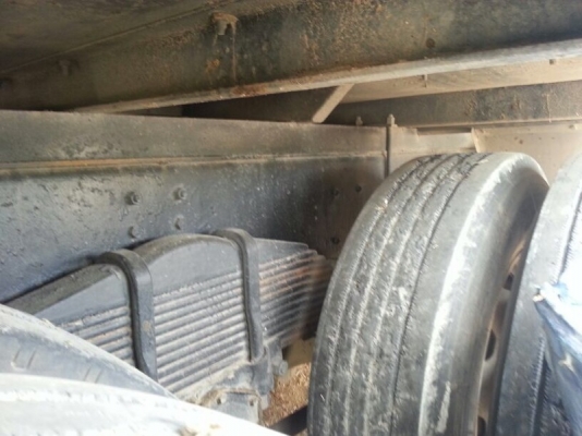 รถฮีโน่ 12 ล้อ ตู้เย็น  260 แรงม้า. ปี 48  ( รถประกอบ. )  สนใจติดต่อ 081 - 6079515