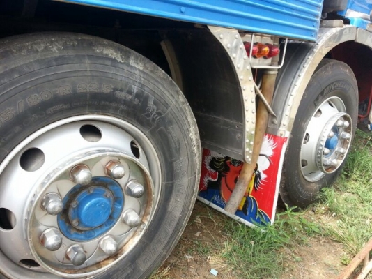 รถฮีโน่ 12 ล้อ ตู้เย็น  260 แรงม้า. ปี 48  ( รถประกอบ. )  สนใจติดต่อ 081 - 6079515