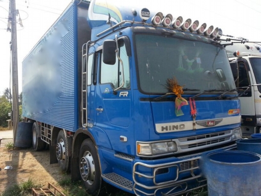 รถฮีโน่ 12 ล้อ ตู้เย็น  260 แรงม้า. ปี 48  ( รถประกอบ. )  สนใจติดต่อ 081 - 6079515