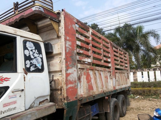 ขายกระบะรถสิบล้อ ยาว 6.10 เมตร กว้าง 2.45 เมตร