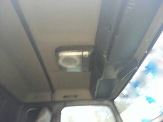 รถอีซูซุ 10 ล้อ ตู้เย็น  175 แรงม้า.  สนใจติดต่อ 081 - 6079515