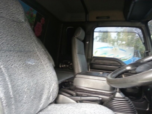 รถอีซูซุ 10 ล้อ ตู้เย็น  175 แรงม้า.  สนใจติดต่อ 081 - 6079515