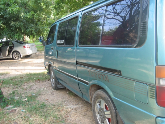 ขายรถตู้