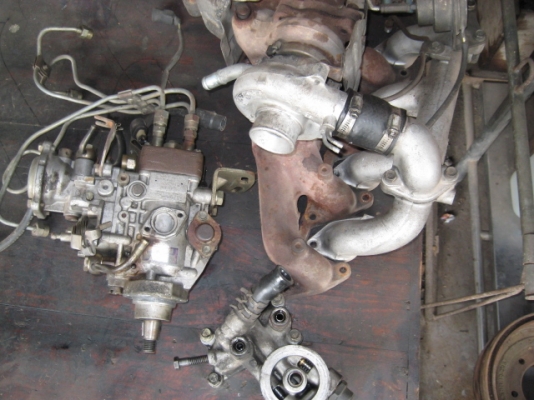 ขายชุดเทอร์โบ 4d56 +ปั้มเทอร์โบ+ฐานกรองน้ำมันเครื่อง