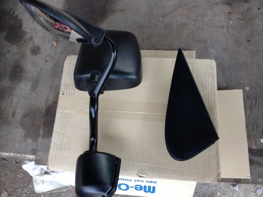 กระจกมองข้างรถตู้ toyota commuter