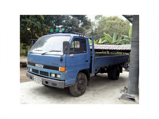 ขายISUZU NPR115แรง เครื่องดี แคชซีสวย เอกสารพร้อมโอน