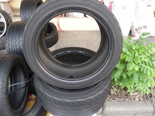 yokohama japan 255-40-17 2เส้น 2000บาท