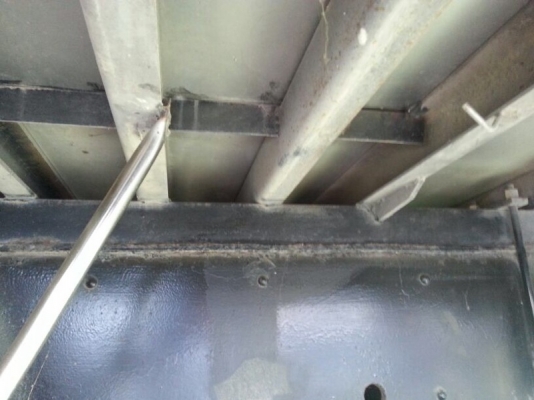 รถฮีโน่ 10 ล้อ ตู้เย็น 187  แรงม้า.  ( เพลาเดียว )  สนใจติดต่อ 081 - 6079515