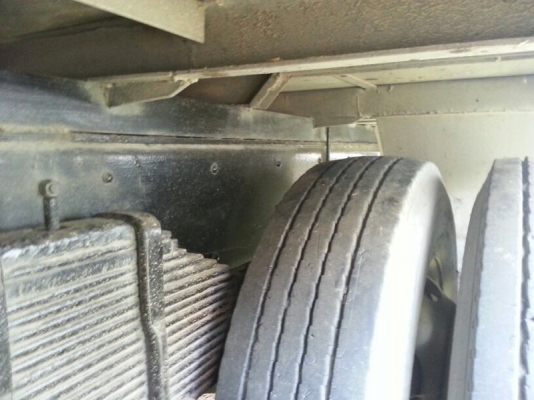 รถฮีโน่ 10 ล้อ ตู้เย็น 187  แรงม้า.  ( เพลาเดียว )  สนใจติดต่อ 081 - 6079515