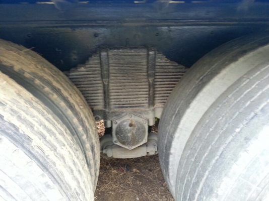 รถฮีโน่ 10 ล้อ ตู้เย็น 187  แรงม้า.  ( เพลาเดียว )  สนใจติดต่อ 081 - 6079515