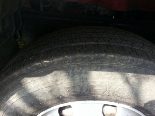 รถฮีโน่ 10 ล้อ ตู้เย็น 187  แรงม้า.  ( เพลาเดียว )  สนใจติดต่อ 081 - 6079515