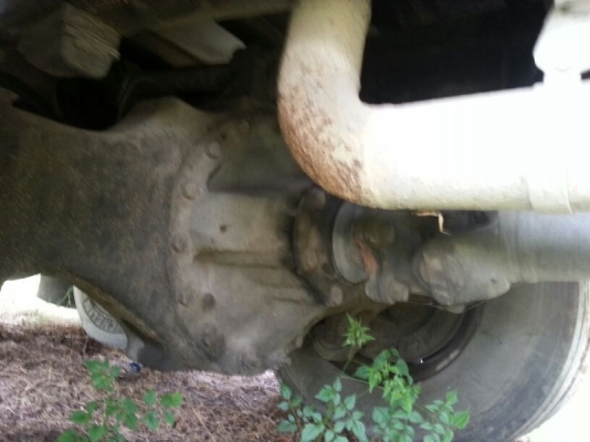 รถฮีโน่ 10 ล้อ ตู้เย็น 187  แรงม้า.  ( เพลาเดียว )  สนใจติดต่อ 081 - 6079515