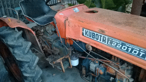 ขายรถไถคูโบต้า 2 เพลาขับเคลื่อน4ล้อ22 แรง