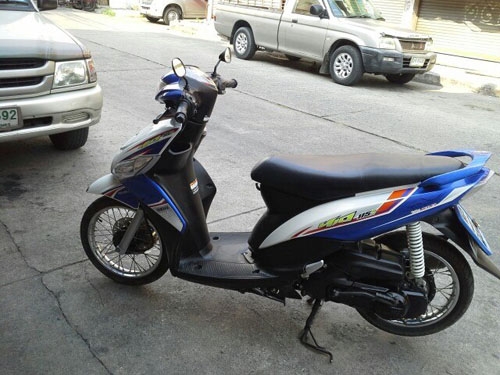 mio 115 I ปี 55 สีน้ำเงิน ขาว หัวฉีด ประหยัดน้ำมัน เครื่องเดิม แน่นๆ mio 115 I ปี 55 สีน้ำเงิน ขาว หัวฉีด ประหยัดน้ำมัน เครื่องเดิม แน่นๆ