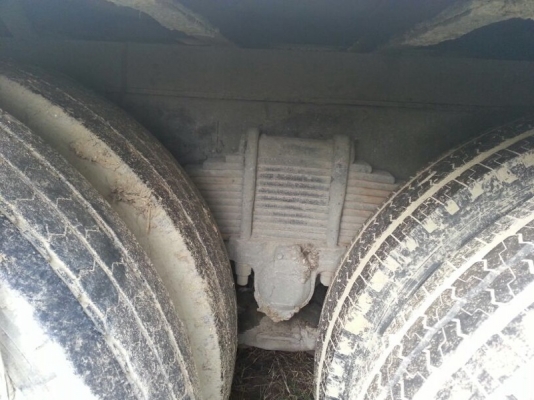 รถอีซูซุ 10 ล้อ ตู้เย็น FVM  175 แรงม้า.  สนใจติดต่อ 081 - 6079515