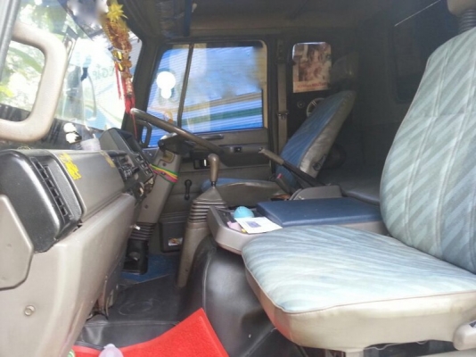 รถอีซูซุ 10 ล้อ ตู้เย็น FVM  175 แรงม้า.  สนใจติดต่อ 081 - 6079515