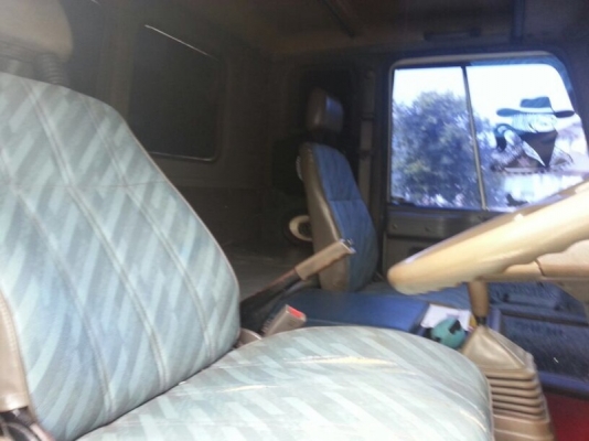 รถอีซูซุ 10 ล้อ ตู้เย็น FVM  175 แรงม้า.  สนใจติดต่อ 081 - 6079515