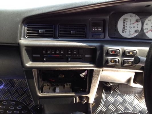 ขายครับ nissan u12 ตัวท๊อป วางเคื่อง SR 20 DET แรงๆ โบเดิม อินเตอ สวยๆ หม้อน้ำ มิเนียม โบออฟ เสียงเพราะๆ ทนๆ แกสLPGหัวฉีด ดิสเบรค 4ล้อ โช๊ค สตัสปรับเกลียว กระจกไฟฟ้า 4 บาน กระจกมองข้างไฟฟ้า ภายในสวยมากไม่ขาดไม่เเตกเลย เเม็กเเท้ ปลายท่อเเท้ สแตนเลส ทั้งเส้