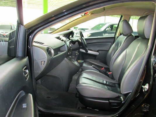 MAZDA 2 1.5 AT ปี 2011