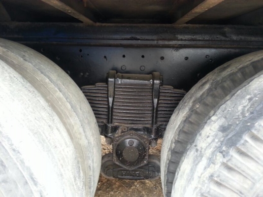 รถฮีโน่ 10 ล้อ ตู้เย็น FL1M  220 แรงม้า. ปี 36   สนใจติดต่อ 081 - 6079515