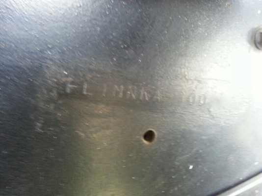 รถฮีโน่ 10 ล้อ ตู้เย็น FL1M  220 แรงม้า. ปี 36   สนใจติดต่อ 081 - 6079515