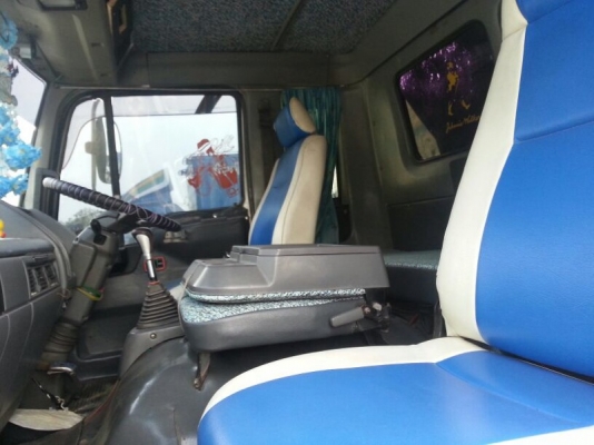 รถฮีโน่ 10 ล้อ ตู้เย็น FL1M  220 แรงม้า. ปี 36   สนใจติดต่อ 081 - 6079515