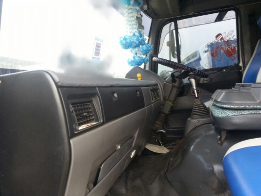 รถฮีโน่ 10 ล้อ ตู้เย็น FL1M  220 แรงม้า. ปี 36   สนใจติดต่อ 081 - 6079515