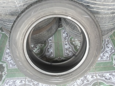 ขายยาง185/60/15 ปี 2510 YOKOHAMA Earth-1 1 ชุด