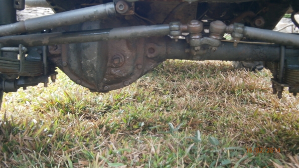 JEEP FORD 4*4 ทะเบียนโอน ขับกลับได้เลย วิ่งทางไกลได้ เป็น100