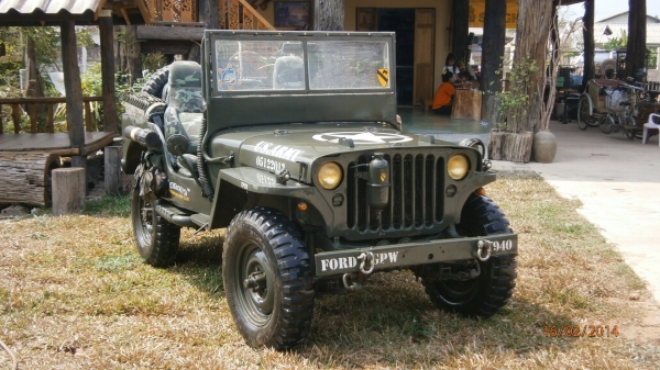 JEEP FORD 4*4 ทะเบียนโอน ขับกลับได้เลย วิ่งทางไกลได้ เป็น100