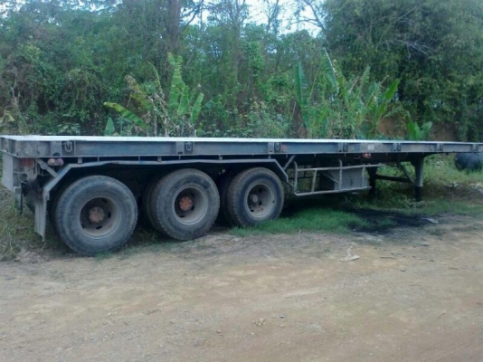 รถฮีโน่ 10 ล้อ หัวลาก 260 แรงม้า. ปี 48  ( ขายแม่ , ลูก )    สนใจติดต่อ 081 - 6079515