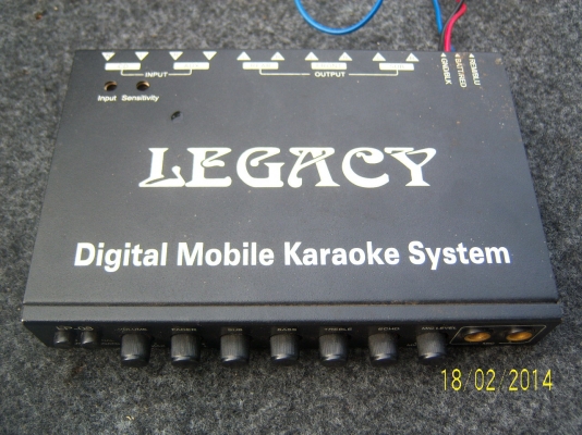 ปรีแอมป์ พร้อมเพาเวอร์(2CH)  สภาพดี ใช้งานได้ปกติ