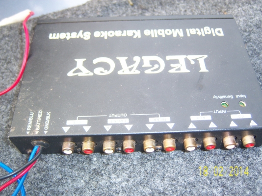 ปรีแอมป์ พร้อมเพาเวอร์(2CH)  สภาพดี ใช้งานได้ปกติ