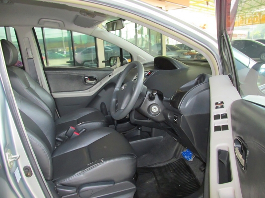 TOYOTA YARIS 1.5  AT ปี 2006