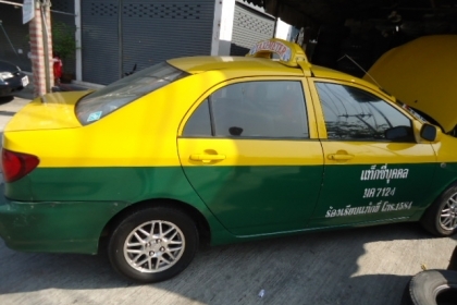 รถTAXI ปลดประจำการ พร้อมเล่มทะเบียนโอน และเอกสารพร้อมโอน ติดแก๊ส CNG แล้ว ฟิตเครื่องใหม่ เครื่องเงียบมาก นิ่งมาก พร้อมใช้ นำมาจดทะเบียนเป็นรถส่วนบุคคลได้เลยครับ ช่วงล่างปรับปรุงแล้วแน่นๆบึ๊กๆๆ ครับ  ขายราคา 80,000.-