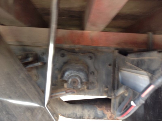 รถอีซูซุ 6 ล้อ รั้ว  FC9J  150 แรงม้า.  ( รถวิ่ง 3x,xxx กม. )  สนใจติดต่อ 081 - 6079515