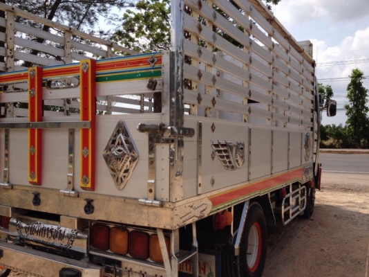 รถอีซูซุ 6 ล้อ รั้ว  FC9J  150 แรงม้า.  ( รถวิ่ง 3x,xxx กม. )  สนใจติดต่อ 081 - 6079515