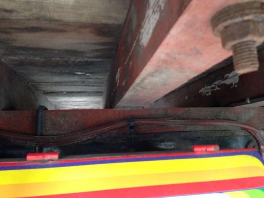 รถอีซูซุ 6 ล้อ รั้ว  FC9J  150 แรงม้า.  ( รถวิ่ง 3x,xxx กม. )  สนใจติดต่อ 081 - 6079515