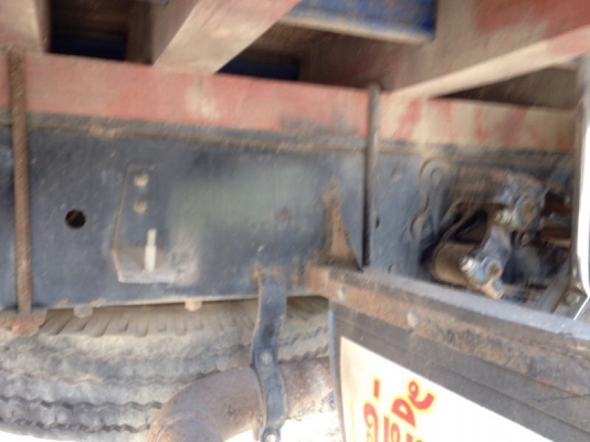 รถอีซูซุ 6 ล้อ รั้ว  FC9J  150 แรงม้า.  ( รถวิ่ง 3x,xxx กม. )  สนใจติดต่อ 081 - 6079515