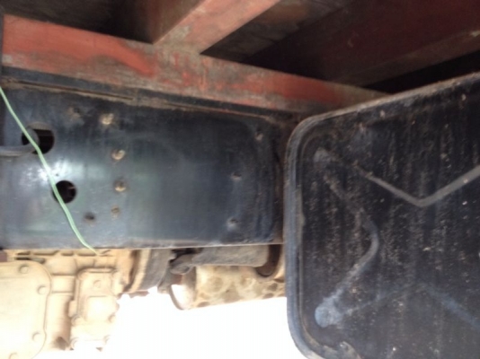 รถอีซูซุ 6 ล้อ รั้ว  FC9J  150 แรงม้า.  ( รถวิ่ง 3x,xxx กม. )  สนใจติดต่อ 081 - 6079515