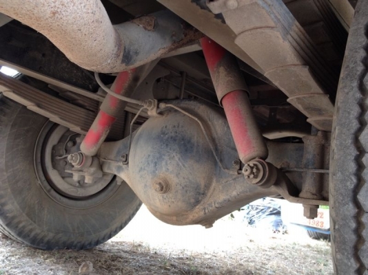 รถอีซูซุ 6 ล้อ รั้ว  FC9J  150 แรงม้า.  ( รถวิ่ง 3x,xxx กม. )  สนใจติดต่อ 081 - 6079515