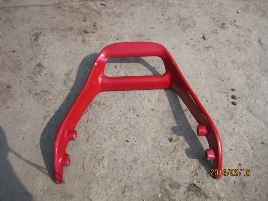 ที่จับหลัง TZRR ไม่มีรอยล้ม ทำสีแดงสวย  200 (พร้อมส่ง)