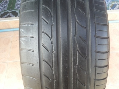 ขายยาง215/60/16 ปี 2011 YOKOHAMA Earth-1 1 ชุด