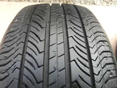 ขายยาง225/50/17 ปี 10 MICHERLIN ENERGY XMV8 1 คู่