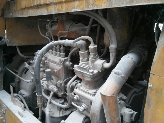 รถตักล้อยาง KOMATSU JS30B ยังไม่ต่อแขน รถทำงานอยู่