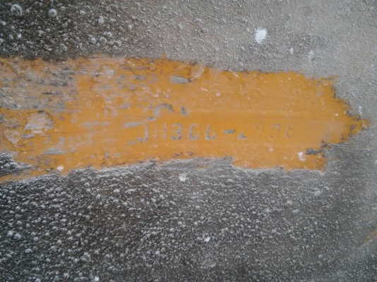 รถตักล้อยาง KOMATSU JS30B ยังไม่ต่อแขน รถทำงานอยู่