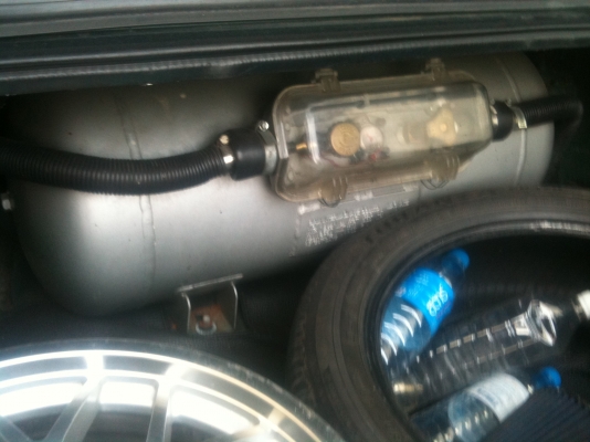 BMW 316 สีสวย ภายในสวย เครื่องM20 6สูบและ Lpg ลงเล่มแล้ว พร้อมโอน พร้อมใช้